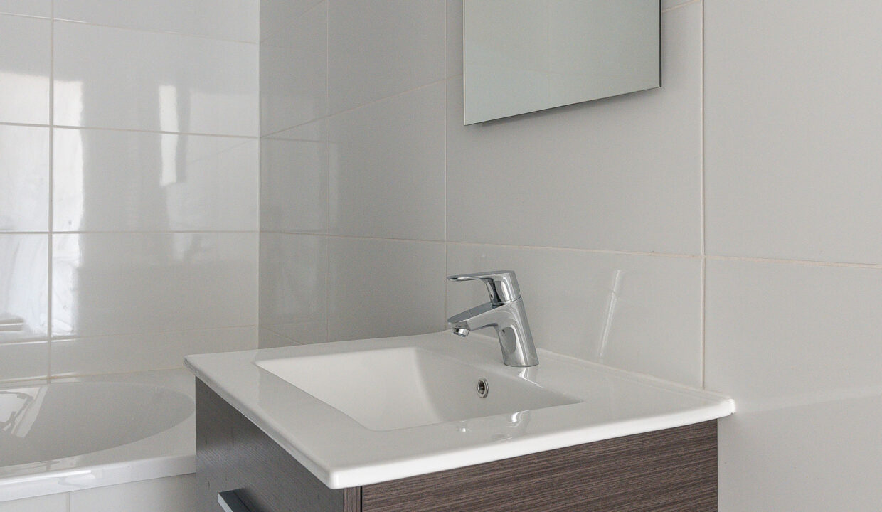 6021153_20190904_2030