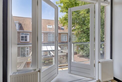 VanMusschenbroekstraat1792522amsGravenhage-23