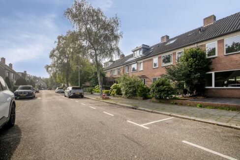AnneFranklaan1061403htBussumNL-04